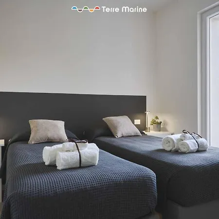 Apartment Luxury Apartment, Terre Marine